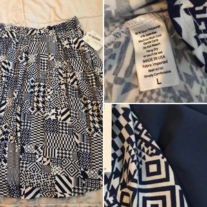 BNWT Lularoe Large Madison Skirt with Navy Pattern